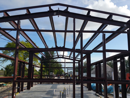 Metal structure for a building